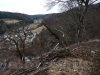 Blick vom Schlossfelsen auf das Schmiechtal mit Hütten und Gundershofen