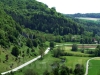 Blick ins Lautertal mit Felsen und Hohengundelfingen