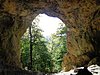 Höhle unterhalb Schloss Bronnen