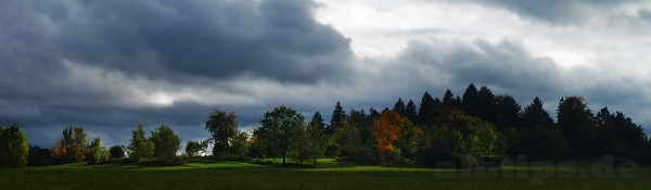 Sonnenflecken zwischen den herbstlich-stürmischen Regenschauern