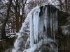 Große Eiszapfen am Uracher Wasserfall