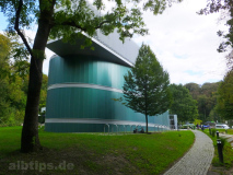 Neandertal-Museum (€) am Wegesrand