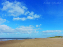 Blick nach Osten den Strand entlang